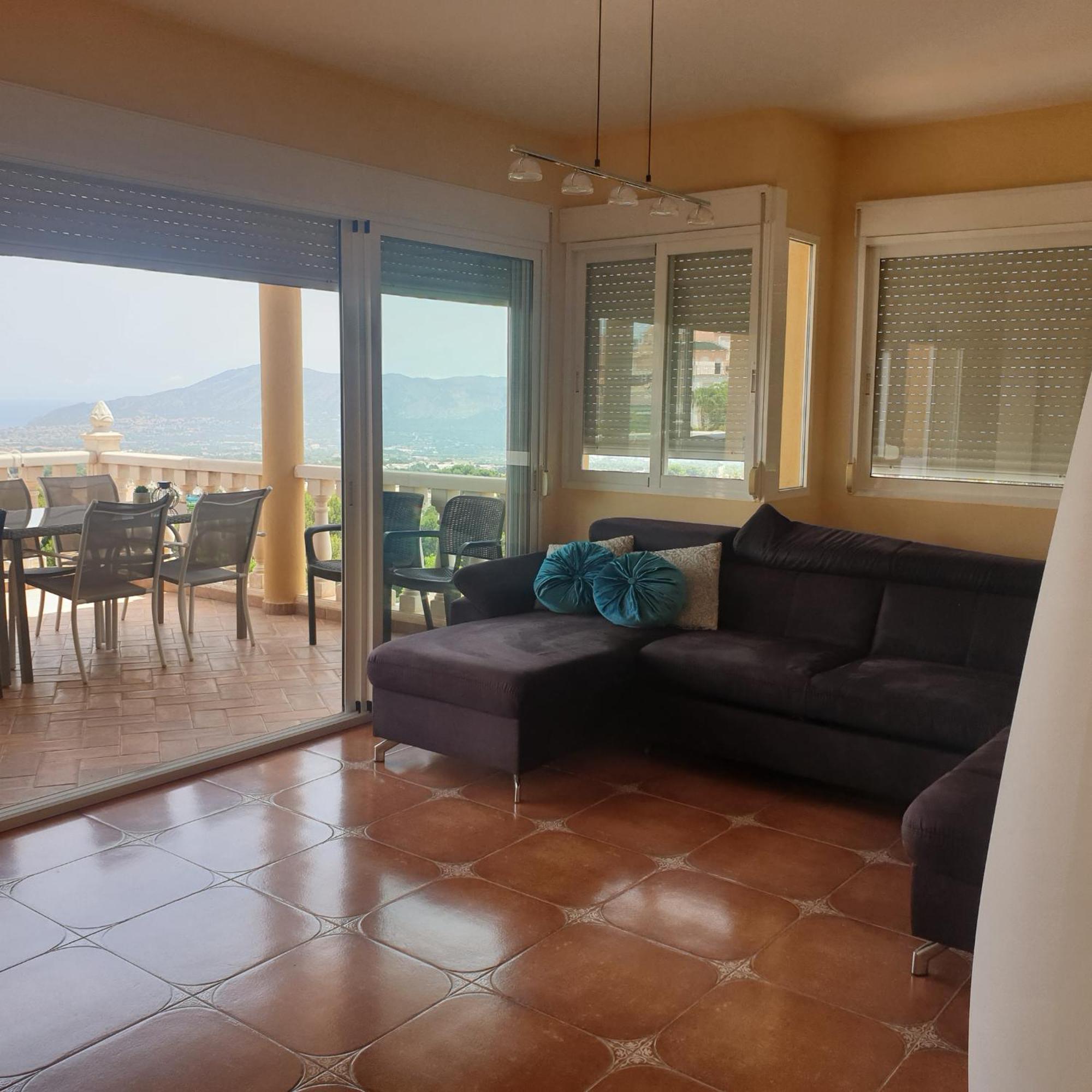 Вилла Chalet Benidorm Ла-Нусия Номер фото